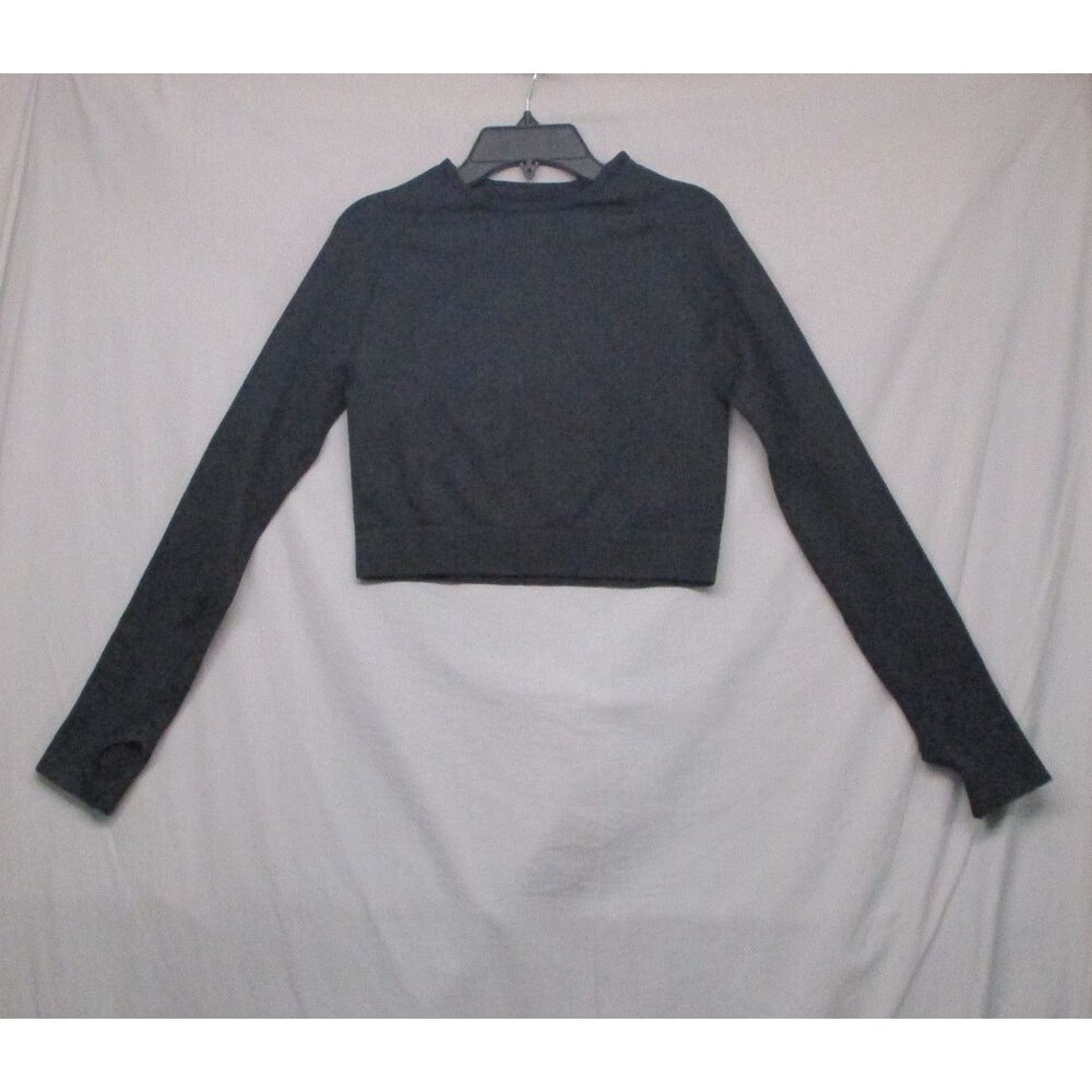 Athletic Long Sleeve  Cropped Womens Top Size‎ Medium